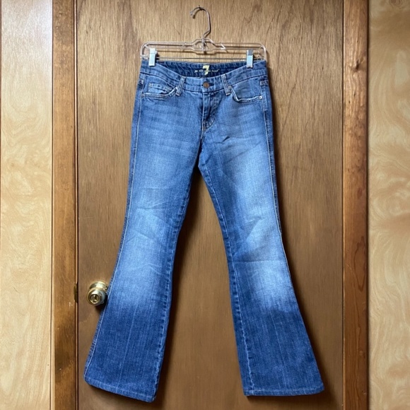 7 For All Mankind Flare Jeans with Rhinestone Back Pocket A Design - Picture 4 of 13